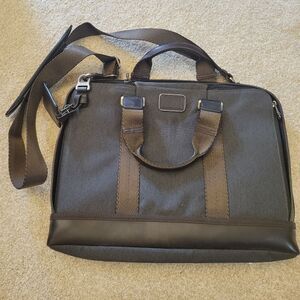 Like new Tumi laptop case